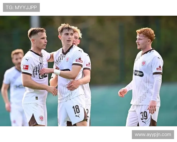 德甲成功保级的球队通常具备哪些特点？